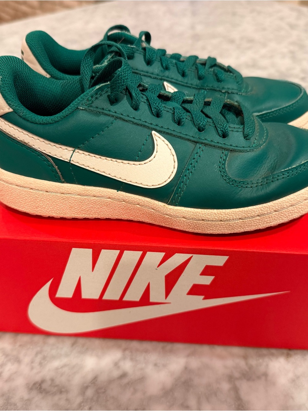 Nike Kids' Green Low-Top Sneakers with White Swoosh